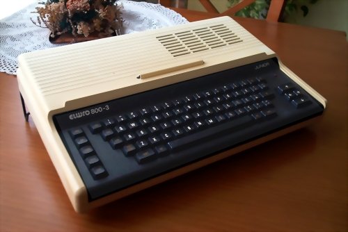 Polski mikrokomputer ELWRO 800 Junior